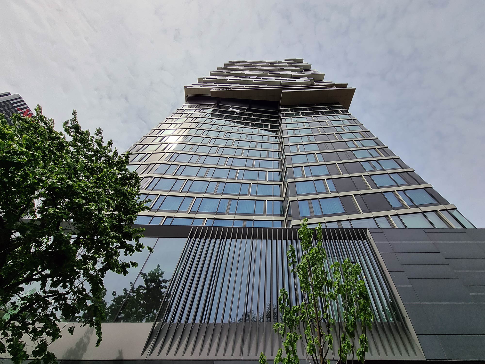 Frankfurt ONE FORTY WEST - Senckenberg Quartier - Melia Hotel Frankfurt Hochhaus - Commerz Real Hochhaus - Senckenberganlage Wolkenkratzer - 140 West FFM Mai 2021