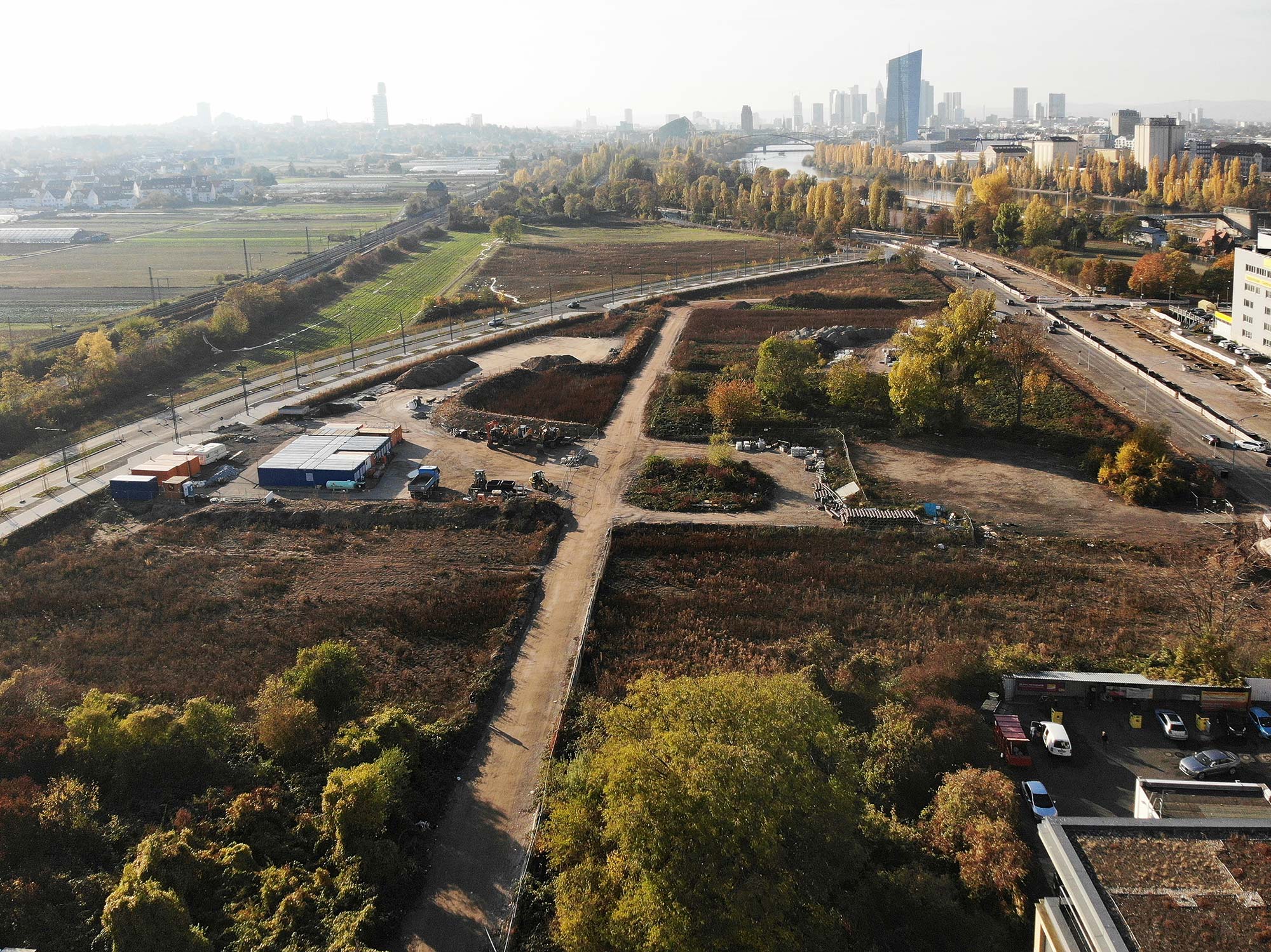 Brache am Kaiserlei zwischen Frankfurt und Offenbach - hier soll eine Multifunktionsarena entstehen