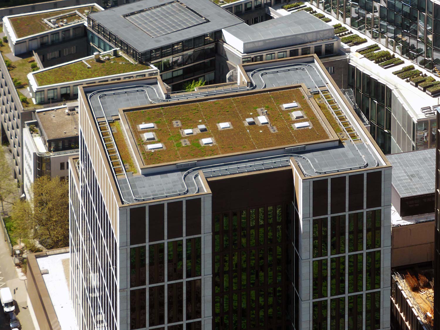 T8 Frankfurt - Hochhaus Bankenviertel Frankfurt