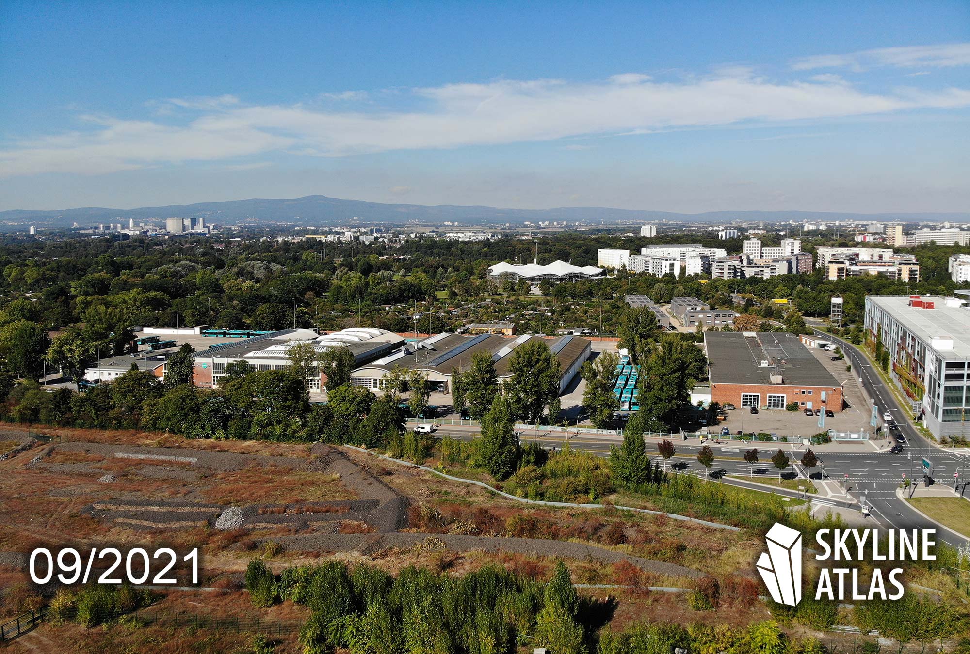 Am Römerhof Frankfurt am Main - Baugebiet - Neubaugebiet - September 2021 - Bauplatz für neues Hochhaus
