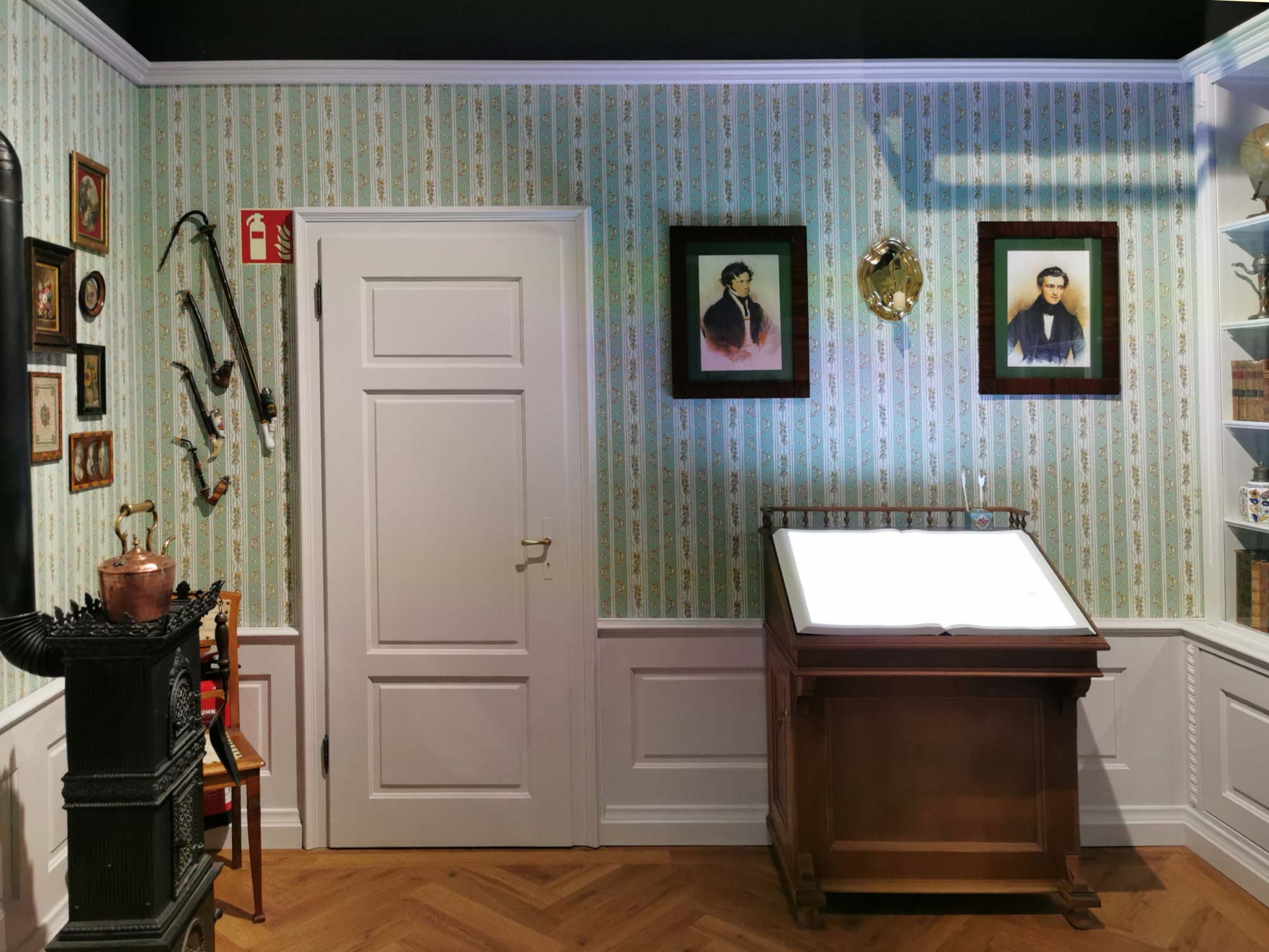 rundgang-historischer-raum-besuchertip-frankfurt-timeride-paulsplatz Historischer Rundgang bei TimeRide Frankfurt - Besucher erfahren mehr über die Stadtgeschichte von Frankfurt