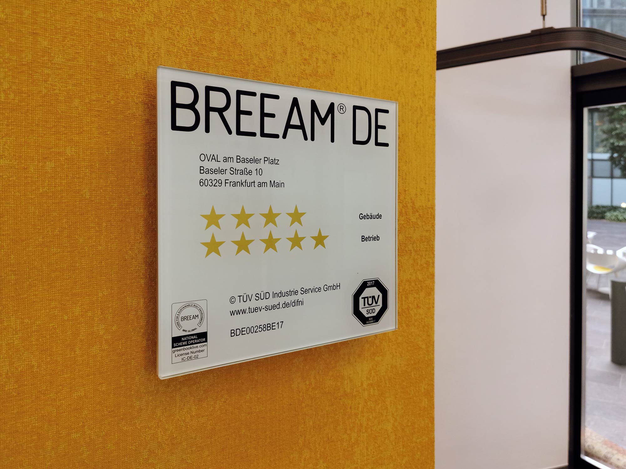 BREEAM Siegel - Green Building Zertifikat - Nachhaltigkeit bei Immobilien - Gebäude und Betrieb