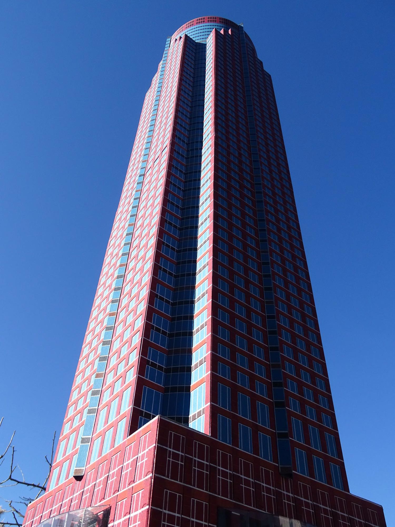 sieht fast aus wie das Original: der Frankfurter MesseTurm als Architekturmodell