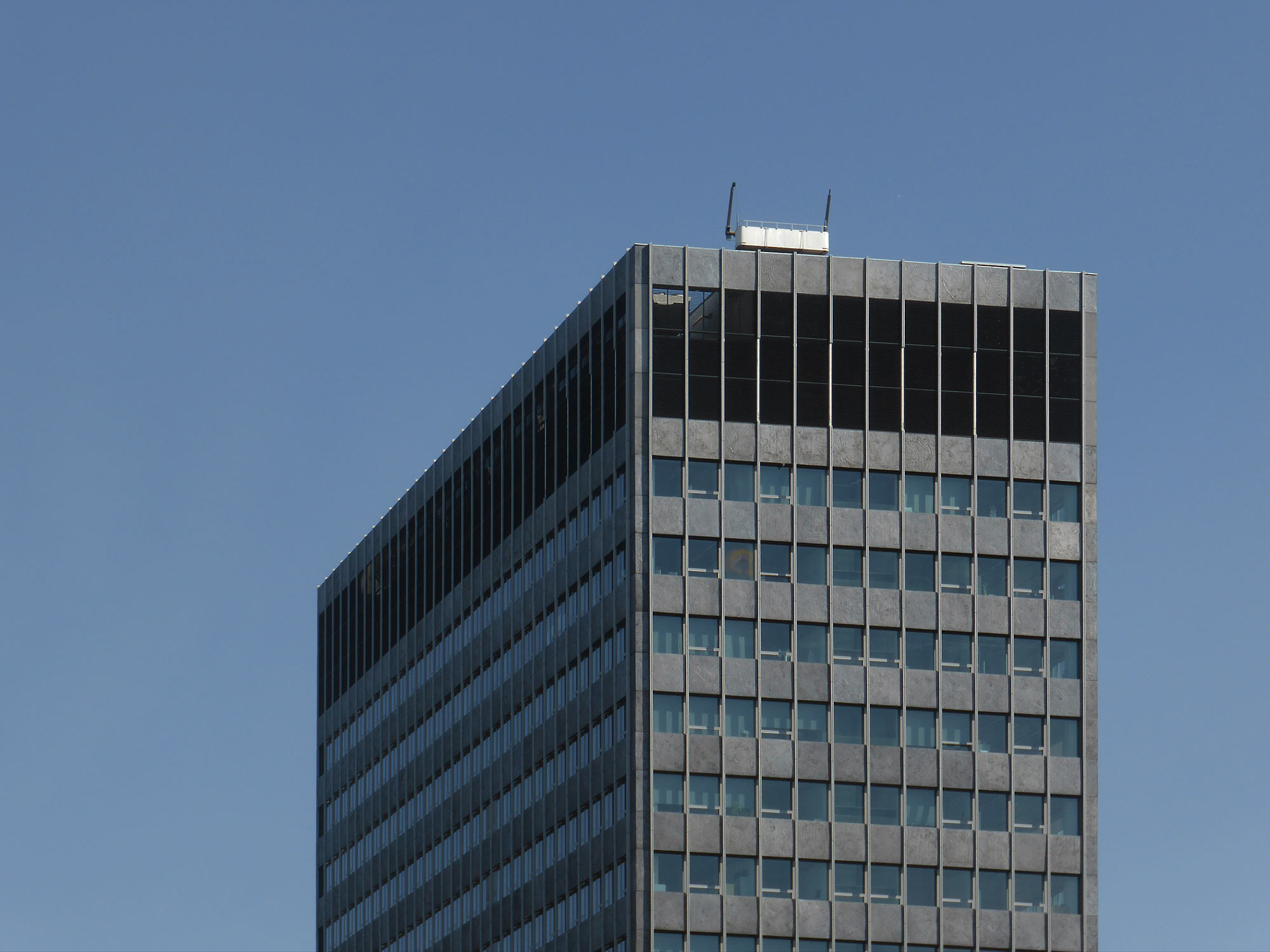 Frankfurt Campus Tower - Hochhaus Fassade - Hochhaus Kopf