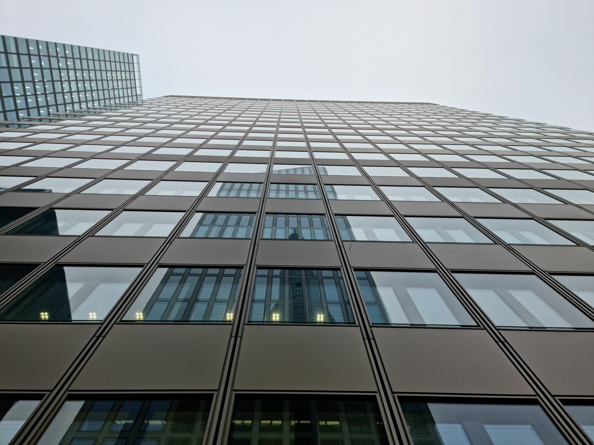 Global Tower front side - Global Tower, Frankfurt - Dezember 2021