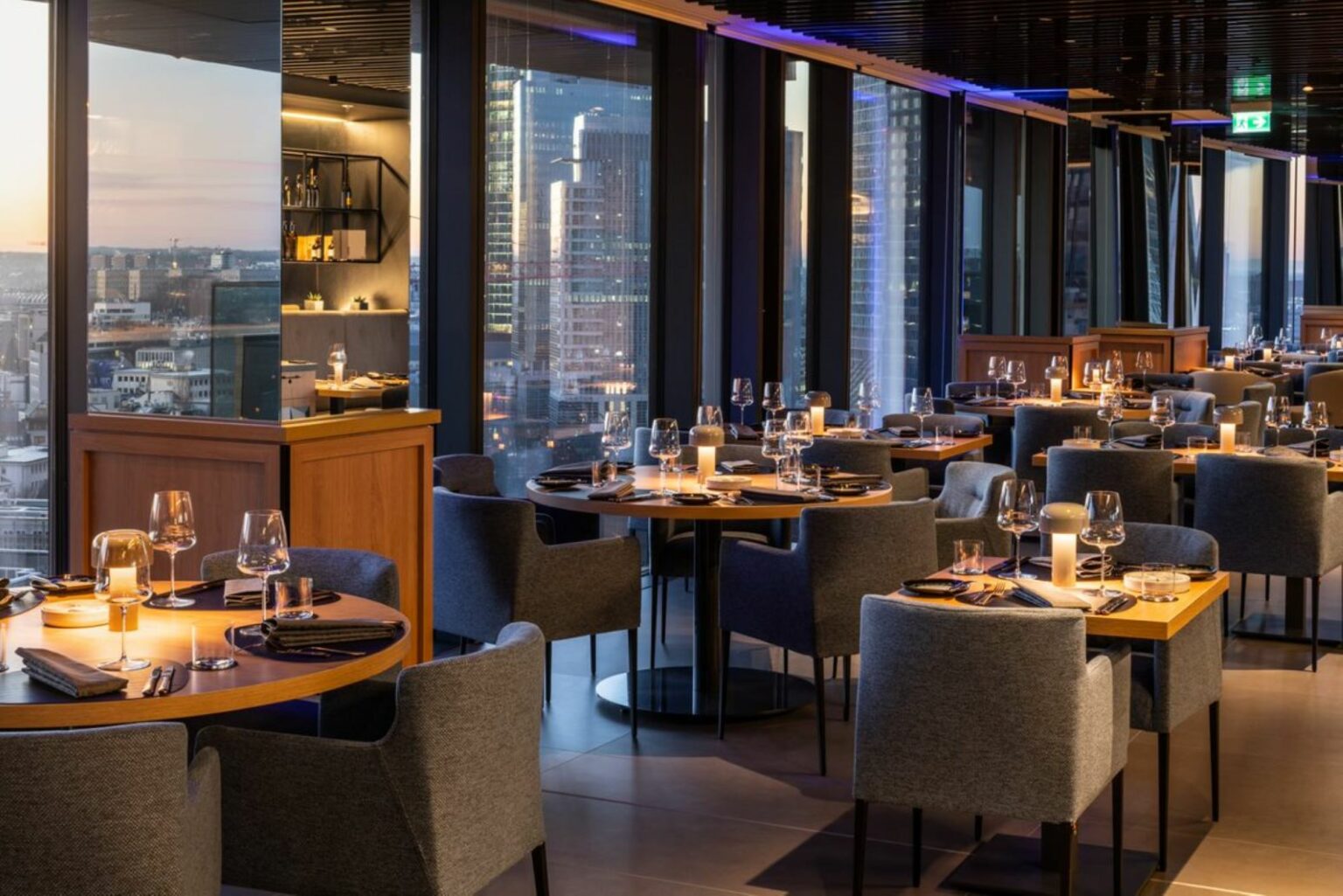 Neues Restaurant mit Skybar im Meliá Frankfurt City