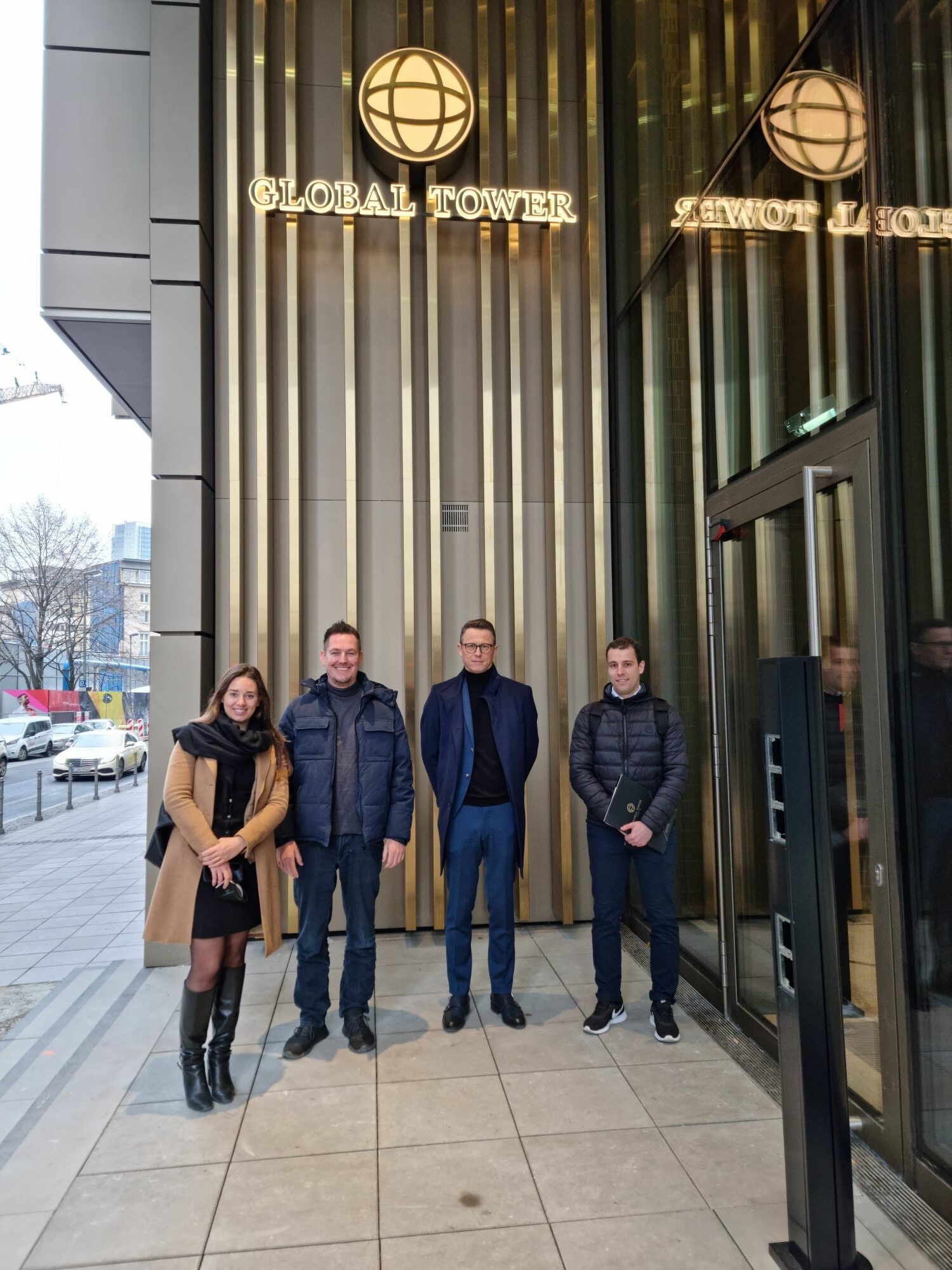 global-tower-fuehrung-dezember-2021-gruppenbild