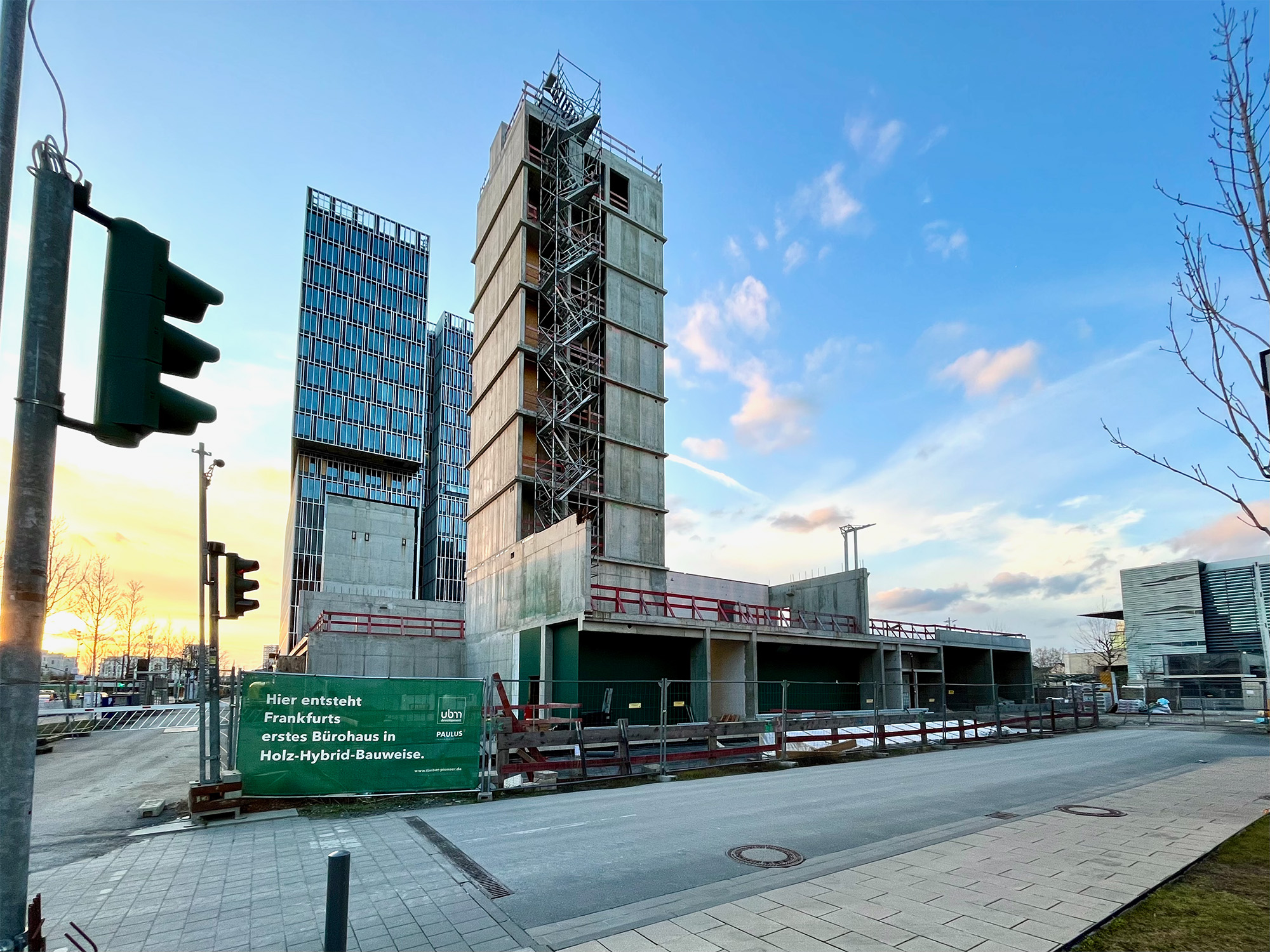 timber-pioneer-frankfurt-holzhybrid-baustelle timber-pioneer-frankfurt-holzhybrid-europaviertel-ubm-paulus