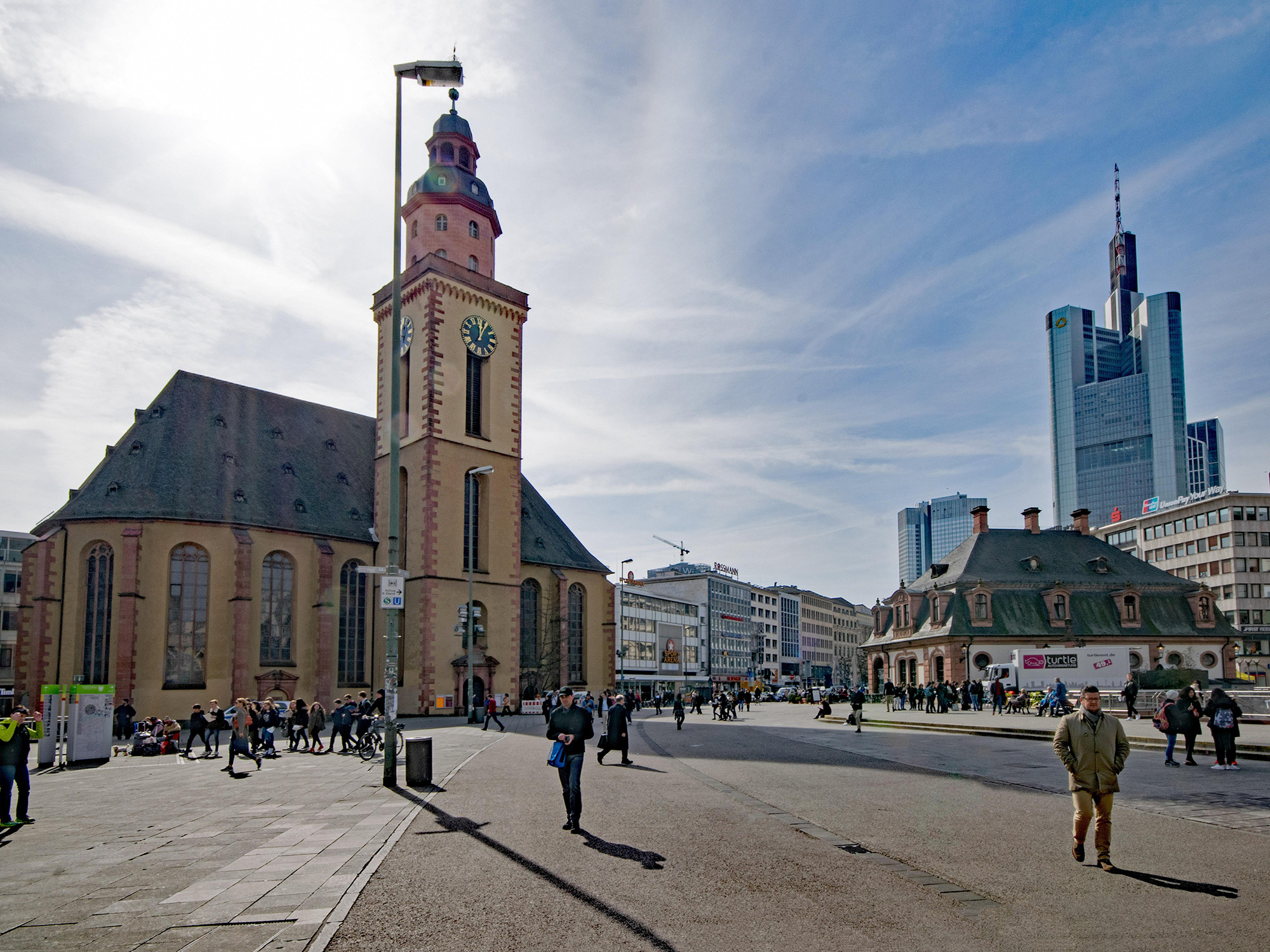 hauptwache-kirche-frankfurt-innenstadt-2022