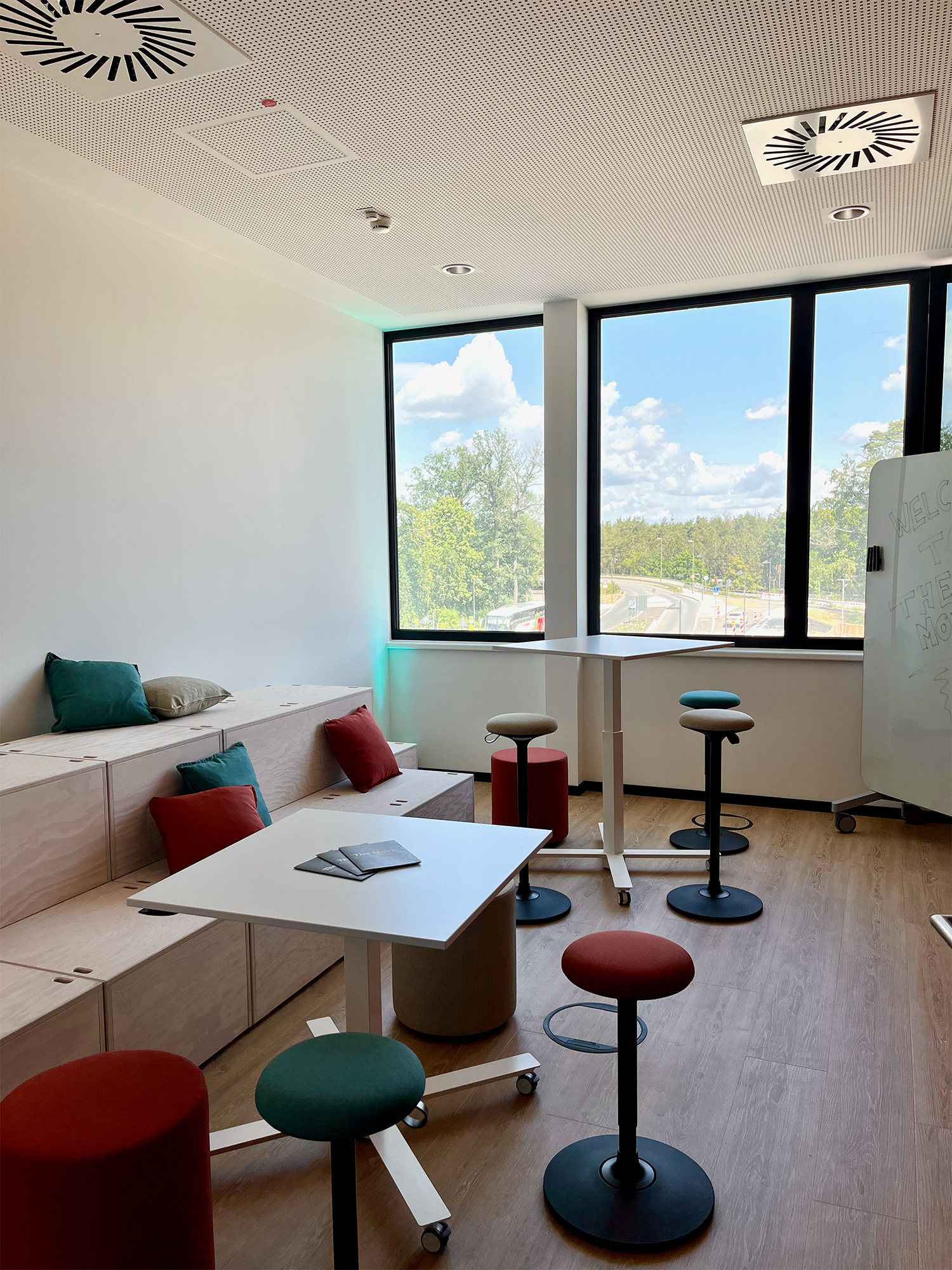 the-move-gateway-gardens-frankfurt-siemens-2022 the-move-gateway-gardens-frankfurt-siemens-2022-musterbüro