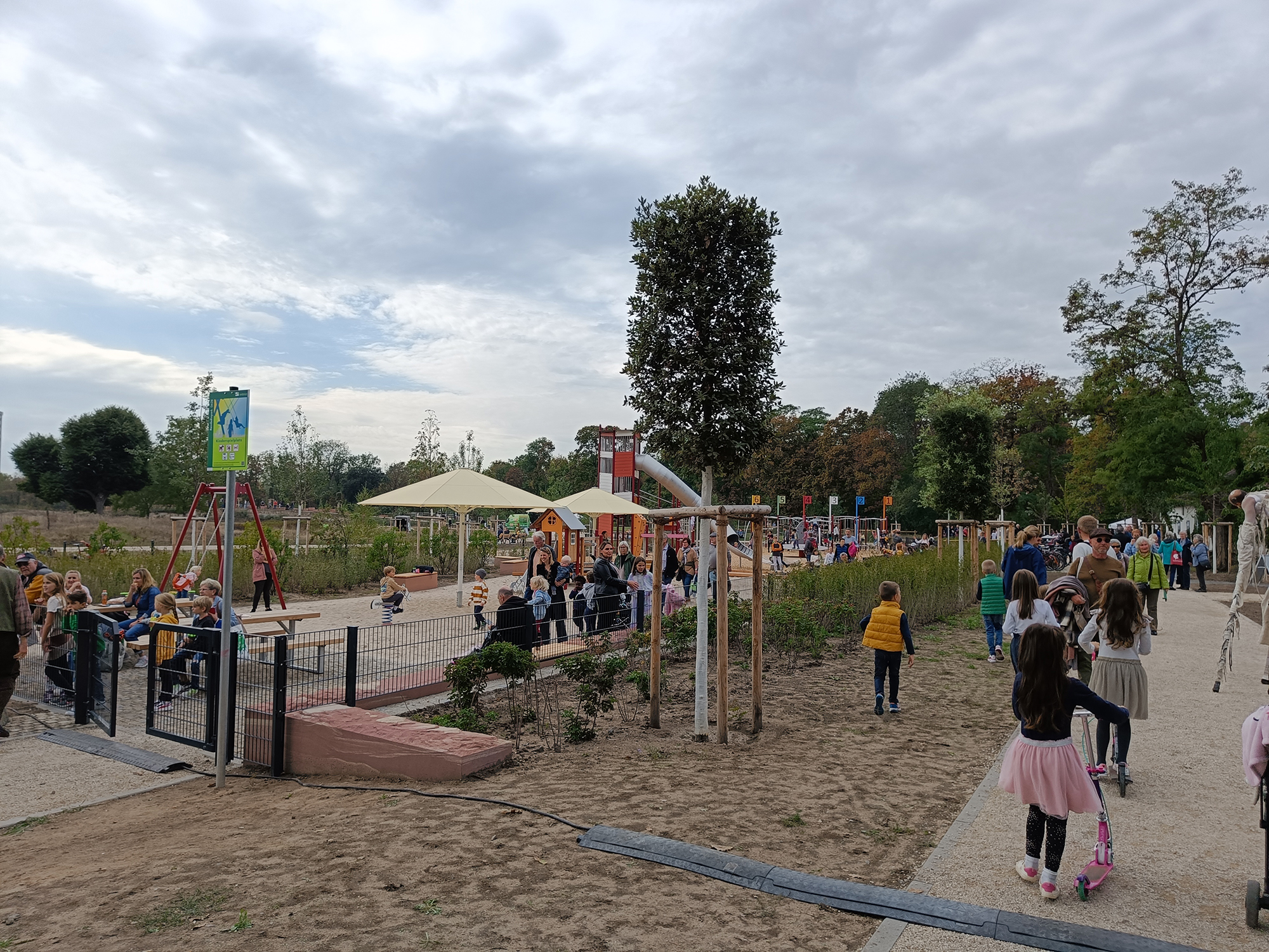 Parl-Spielplatz-Eröffnung