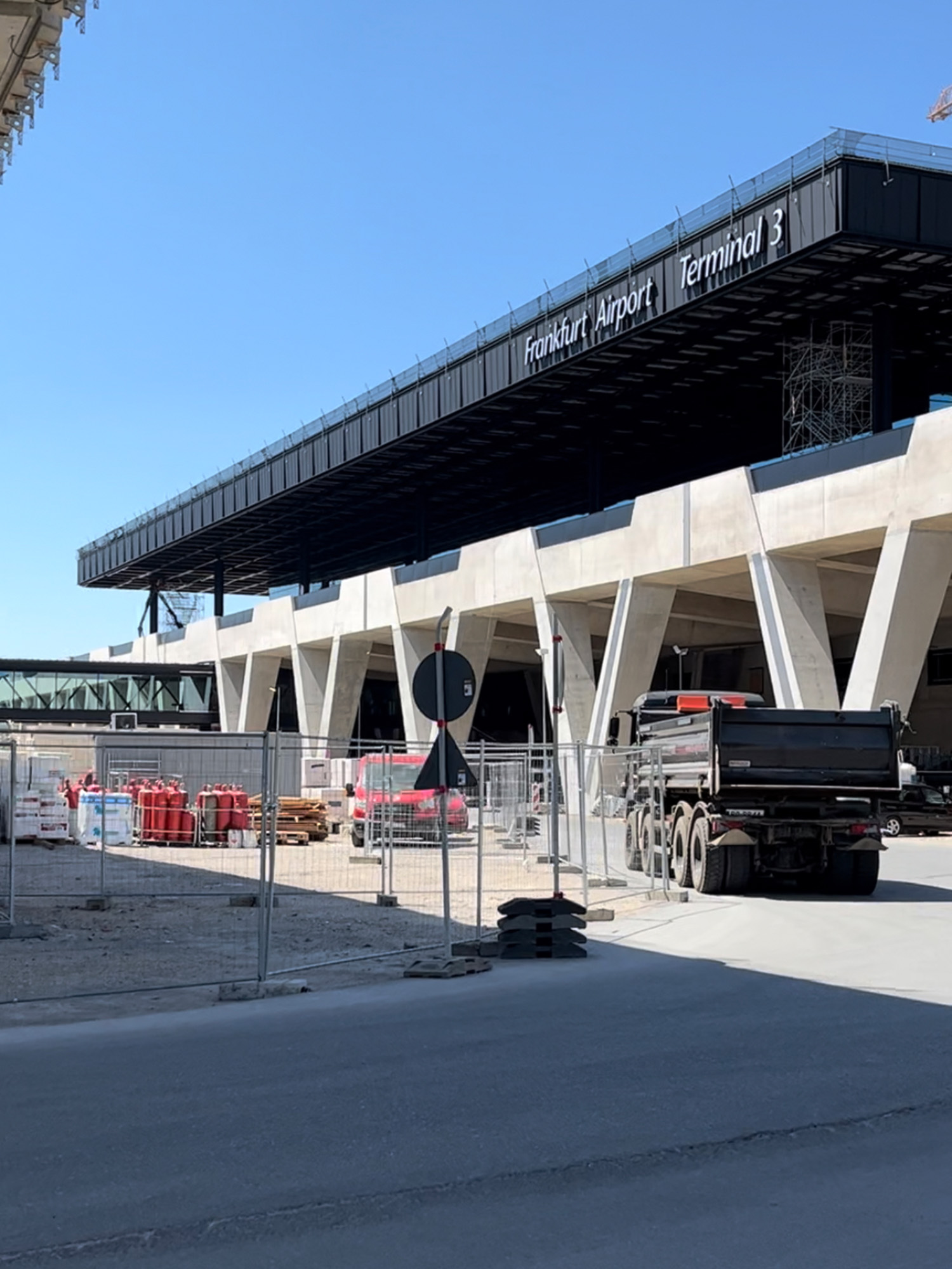 flughafen - frankfurt - terminal - 3 - schindler