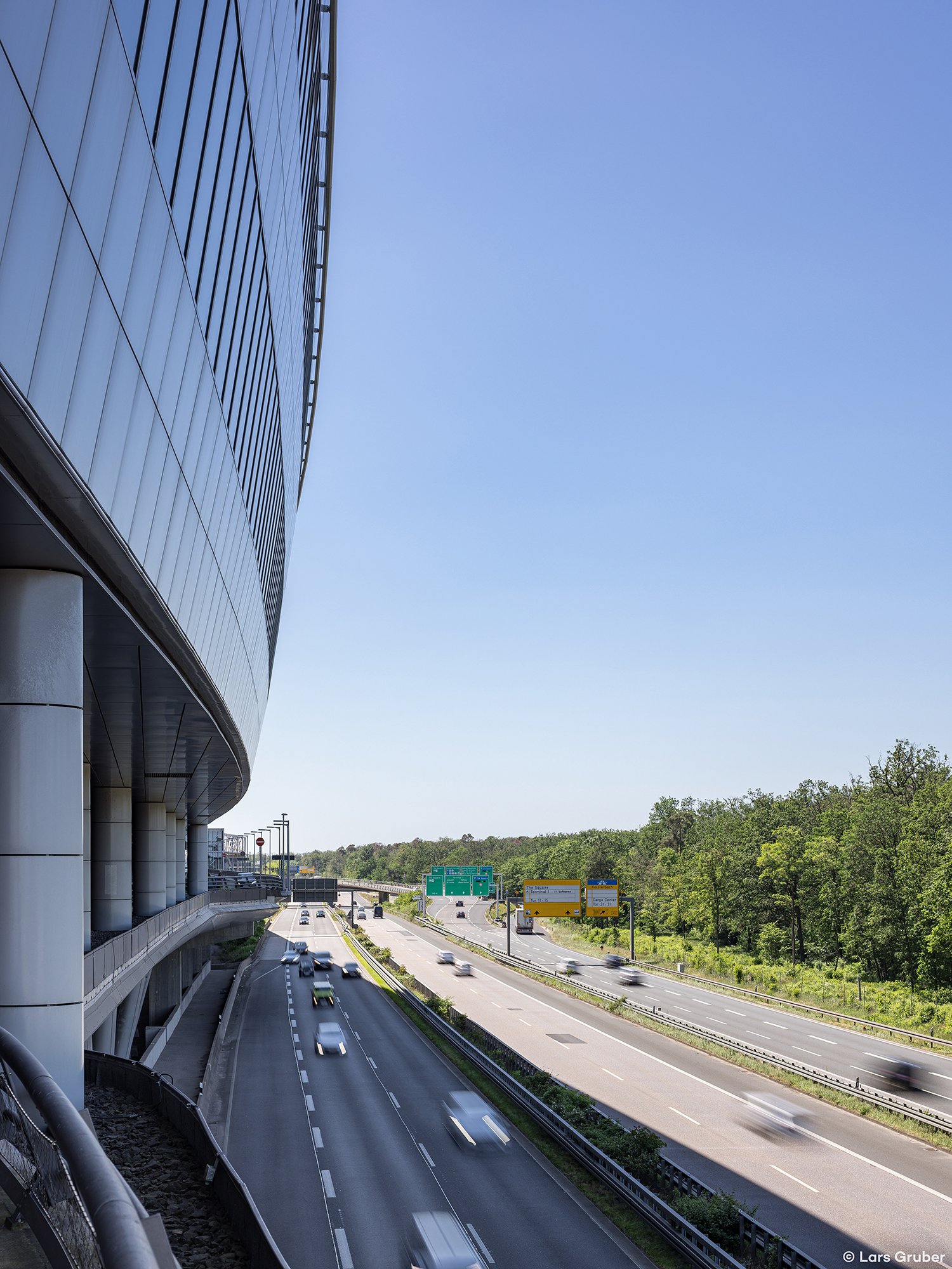 Squaire-Fraport-Flughafen-Frankfurt-Sonar-Autobahn Squaire - Fraport - Flughafen - Frankfurt - Sonar - Autobahn