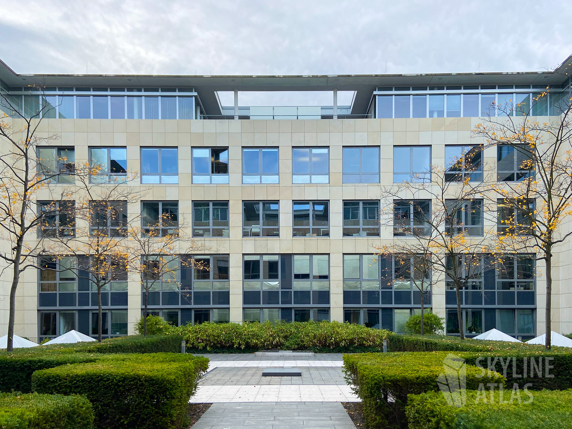 Atrium Office(2000x1500)