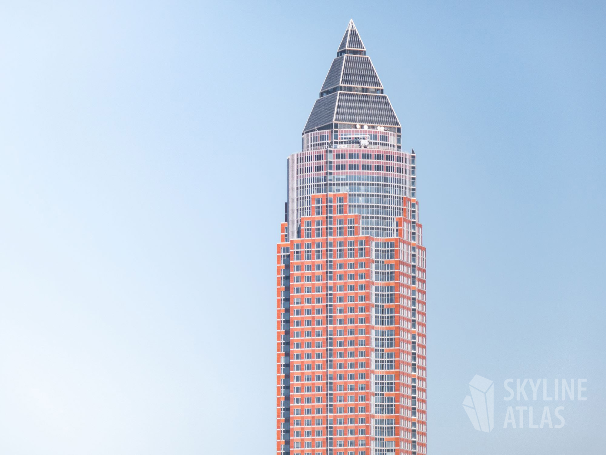messeturm-frankfurt-drees-und-sommer-2022 messeturm