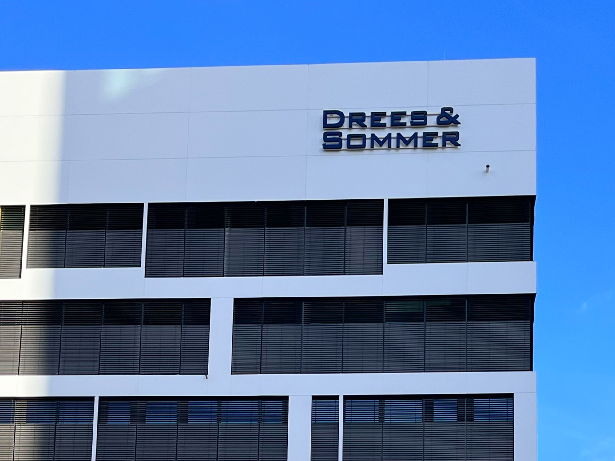 drees - und - Sommer - frankfurt - 2023 - logo