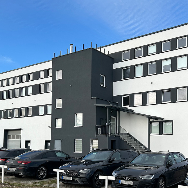 Waldecker Straße 8
