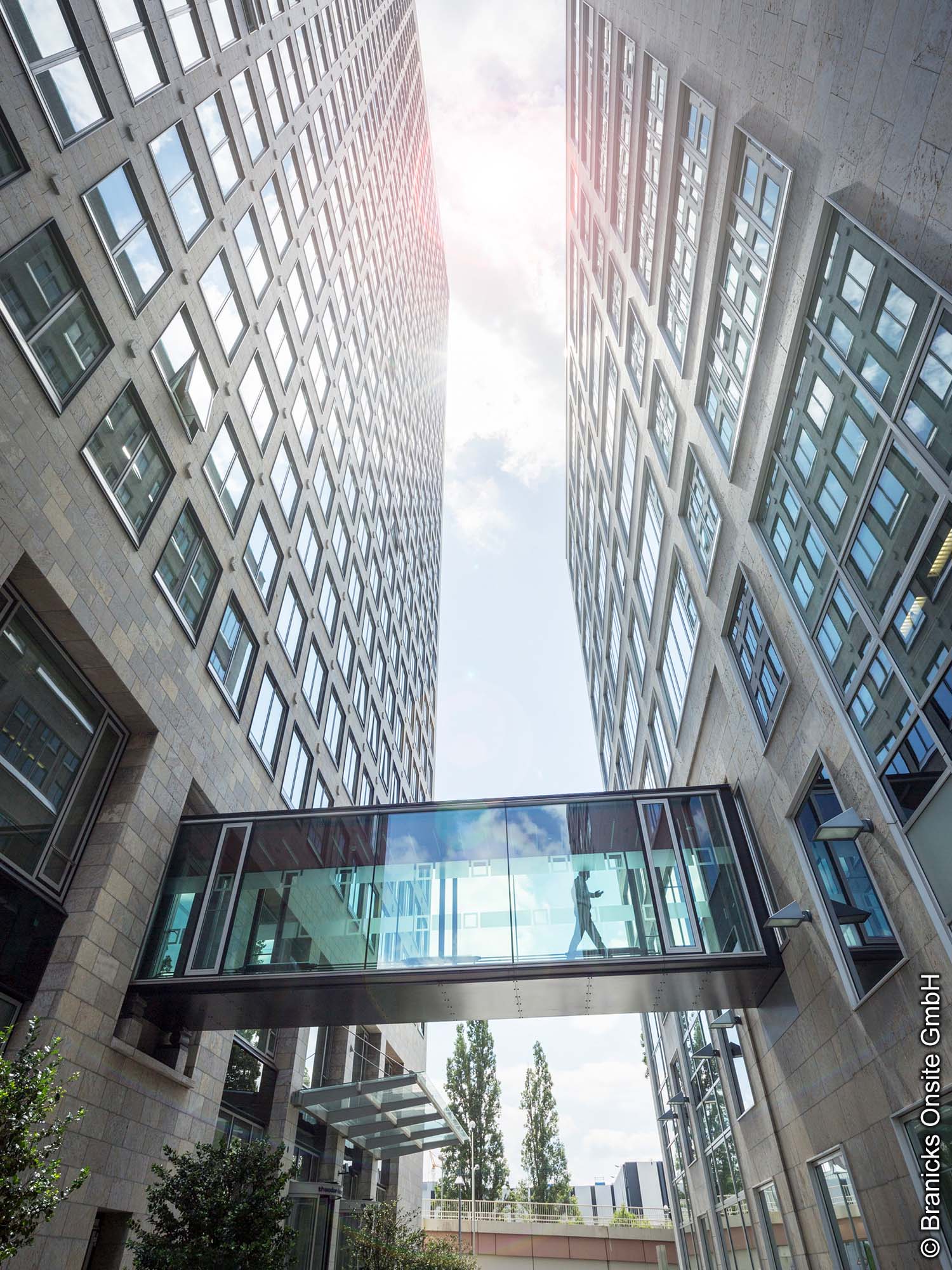 IBC - Frankfurt - Hochhaus - Büro - Branicks - Häuserschlucht