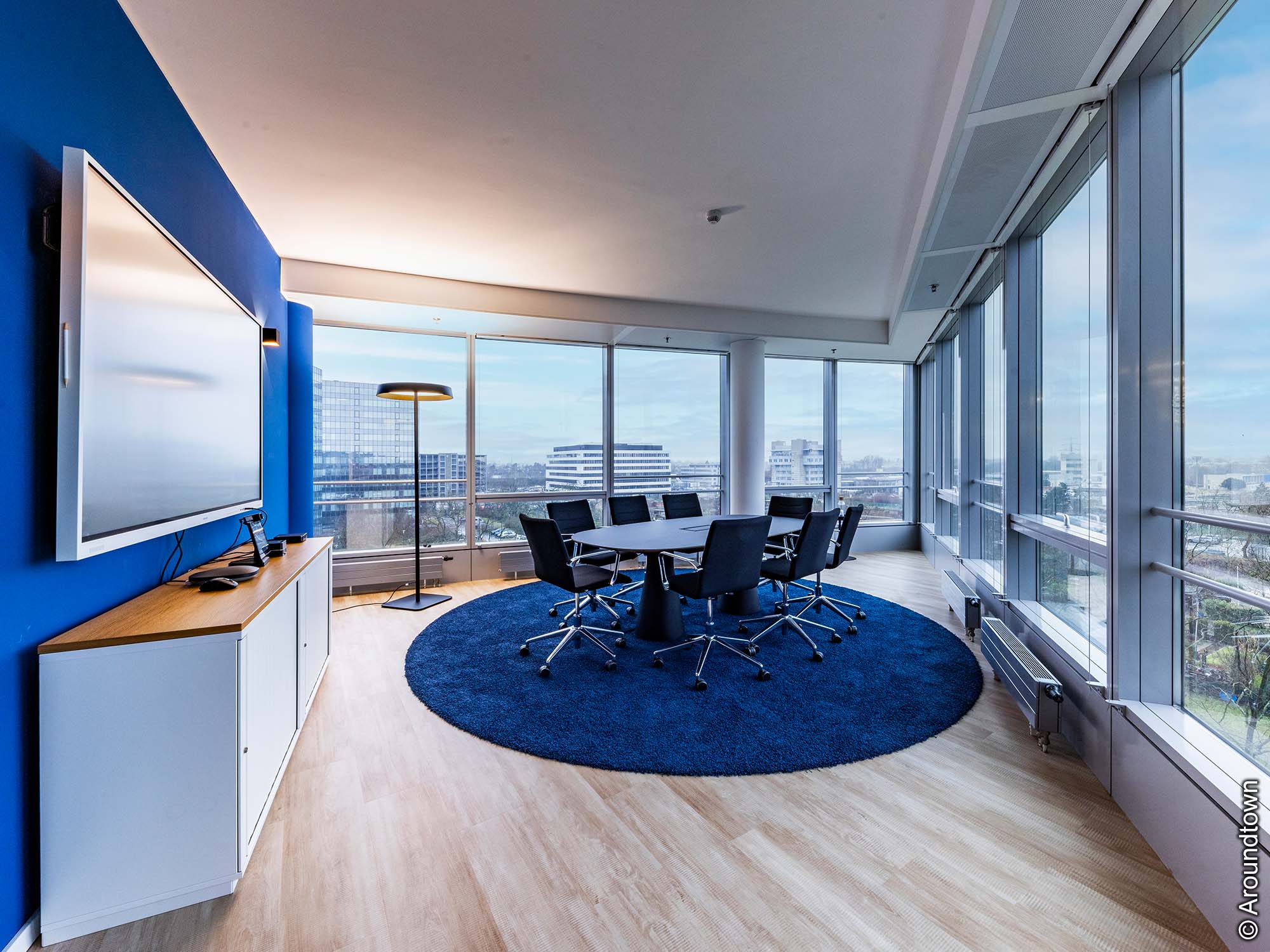 Sigma - Konferenz- und Büro-Bereich Sigma - Meeting-Bereich mit Ausblick - Konferenz-Zimmer - Frankfurt am Main