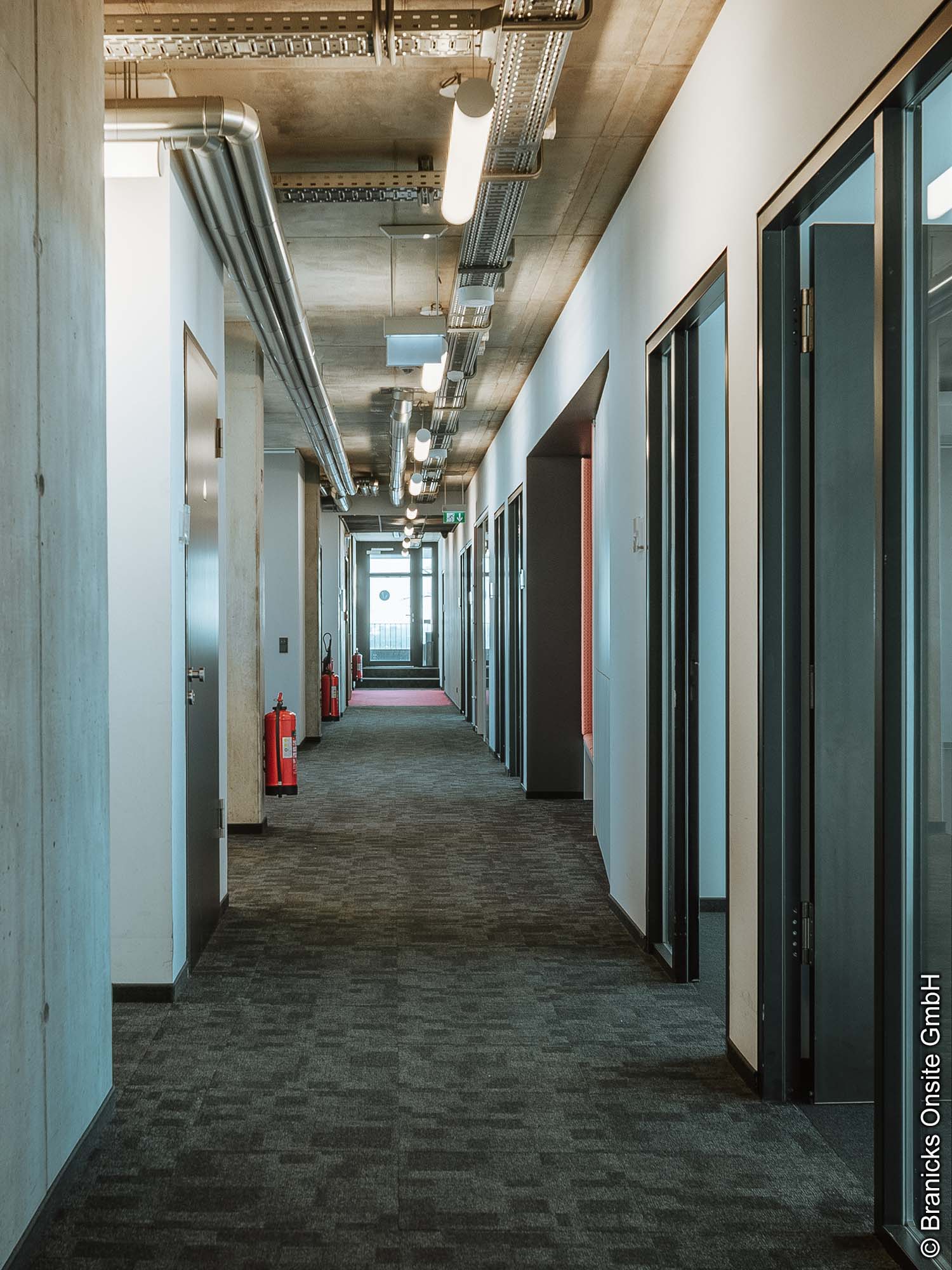 LOFTWERK Eschborn - Helfmann-Park - Bürokomplex - Industrie-Charme - Moderne Arbeitswelt