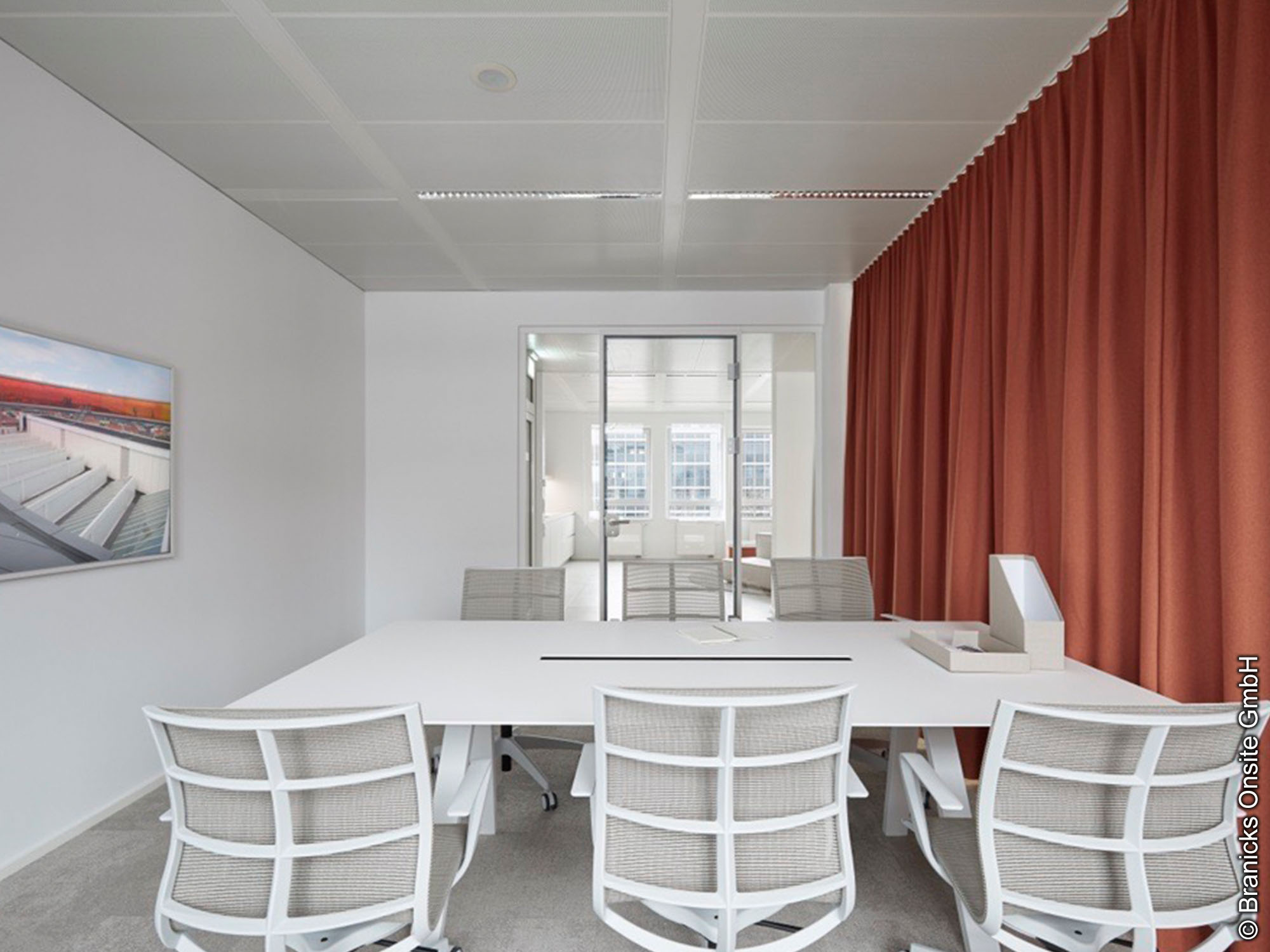 Vis A Vis - Eschborn Süd - Bürokomplex - Moderne Arbeitswelt - Büroeinrichtung - Besprechungszimmer - Konferenzraum