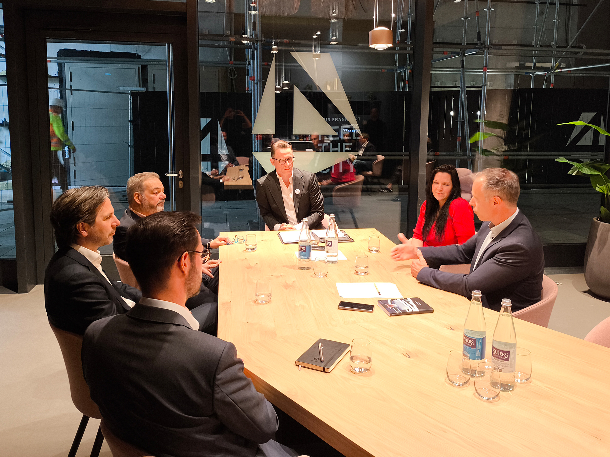 Round - Table - FOUR - Frankfurt - New - Work