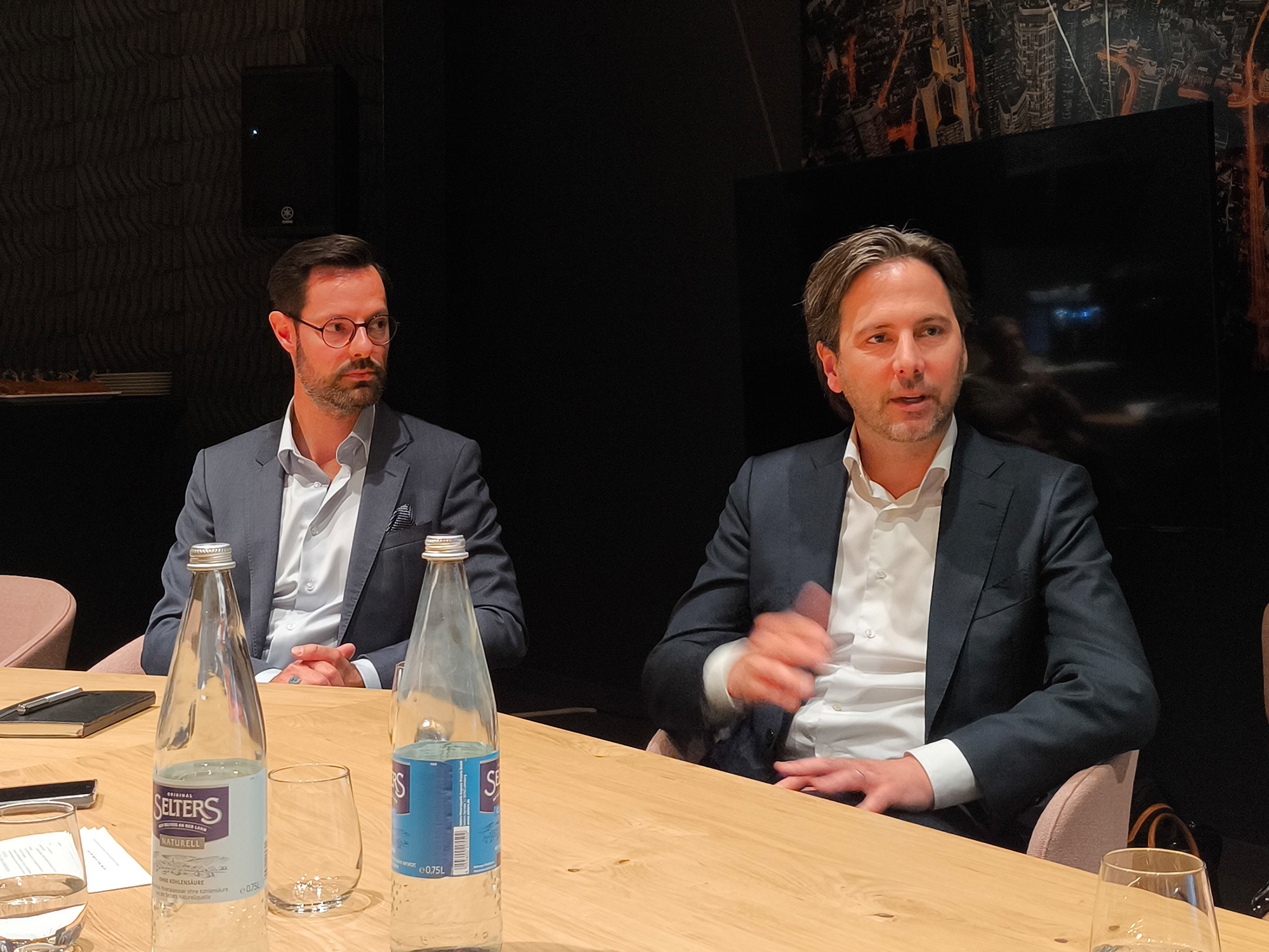 Round - Table - Marcus - Gwechenberger - FOUR - Frankfurt