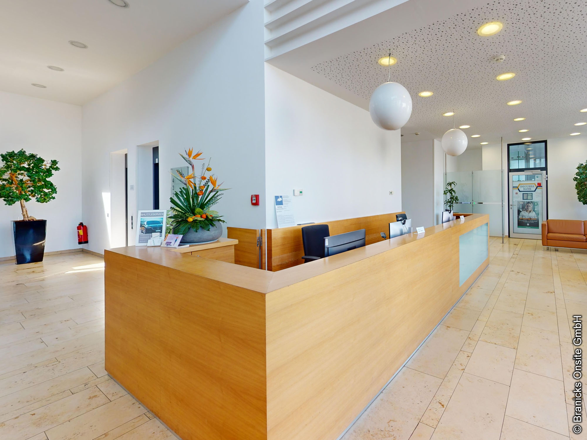 Benzstraße 1-3, Bad Homburg - Branicks Onsite GmbH - Labor - Bürogebäude - Glasfassade - Empfang