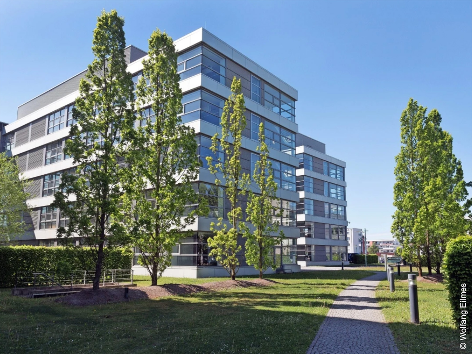 Erst Bürogebäude, dann Schule!