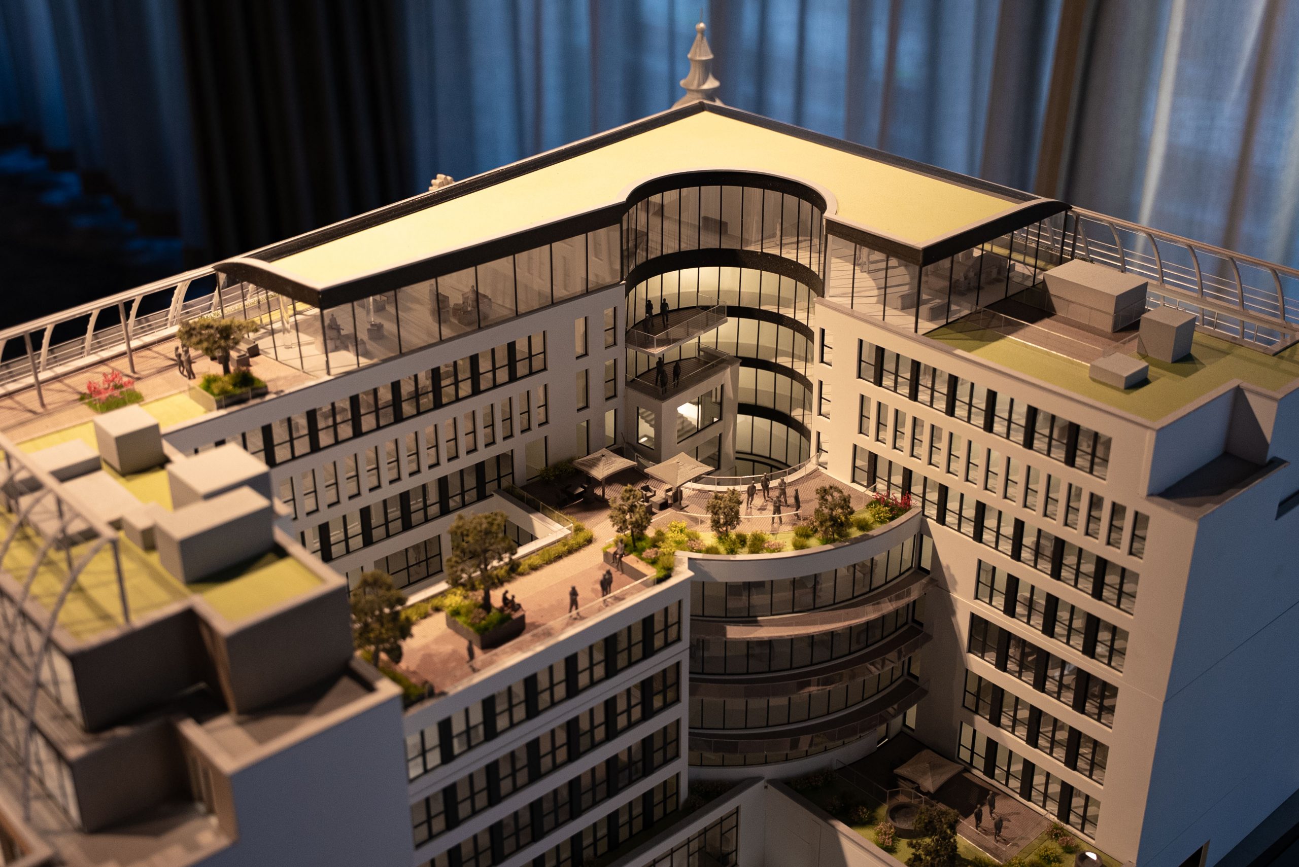 Modell Fürstenhof Momeni