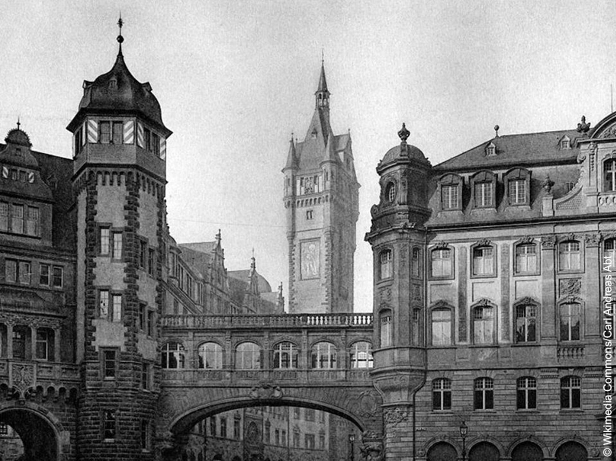 Rathausturm - Frankfurt - Rekonstruktion - Langer - Franz