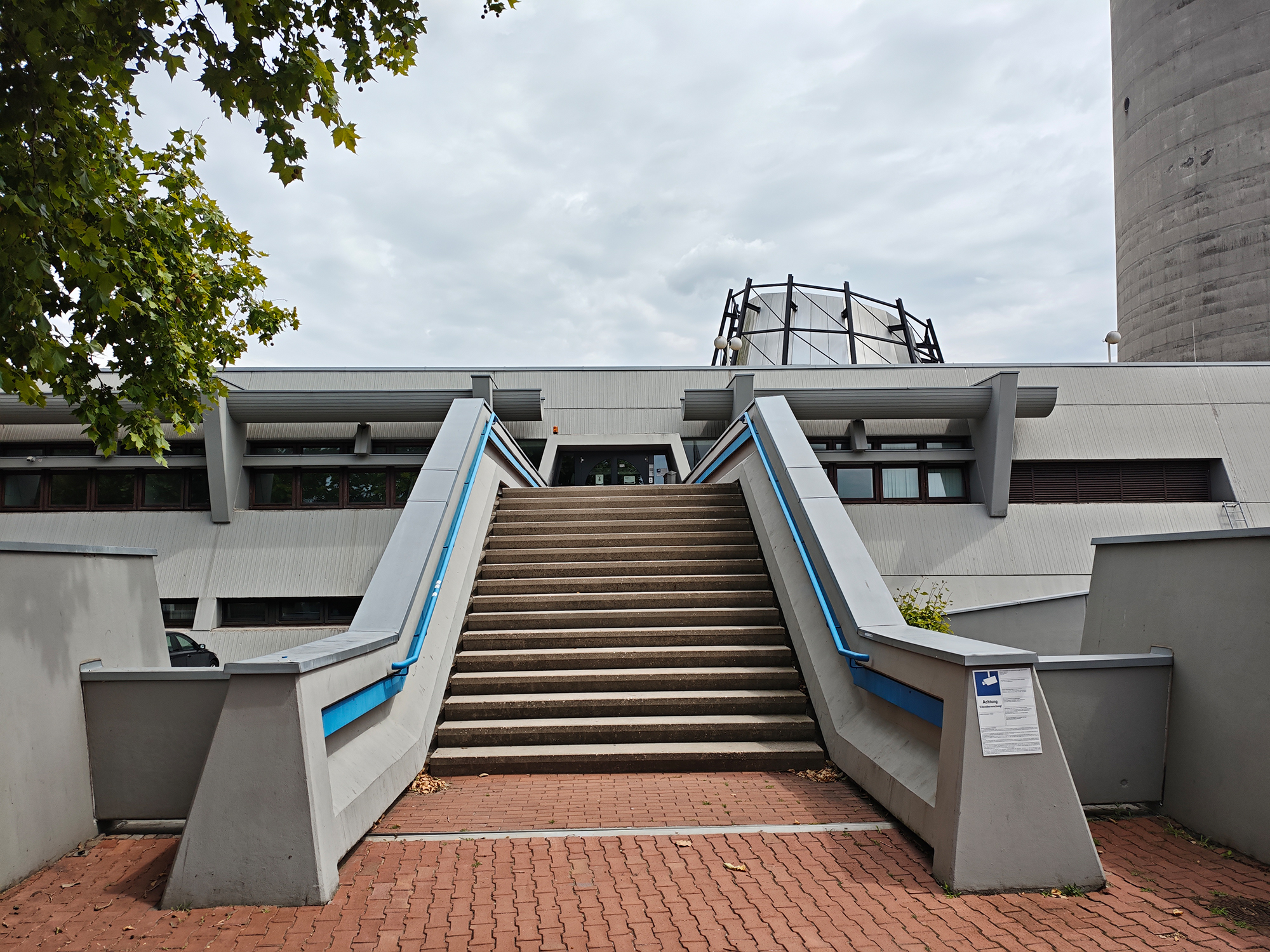 Ginnheimer - Spargel - Eingangsbereich - Bockenheim