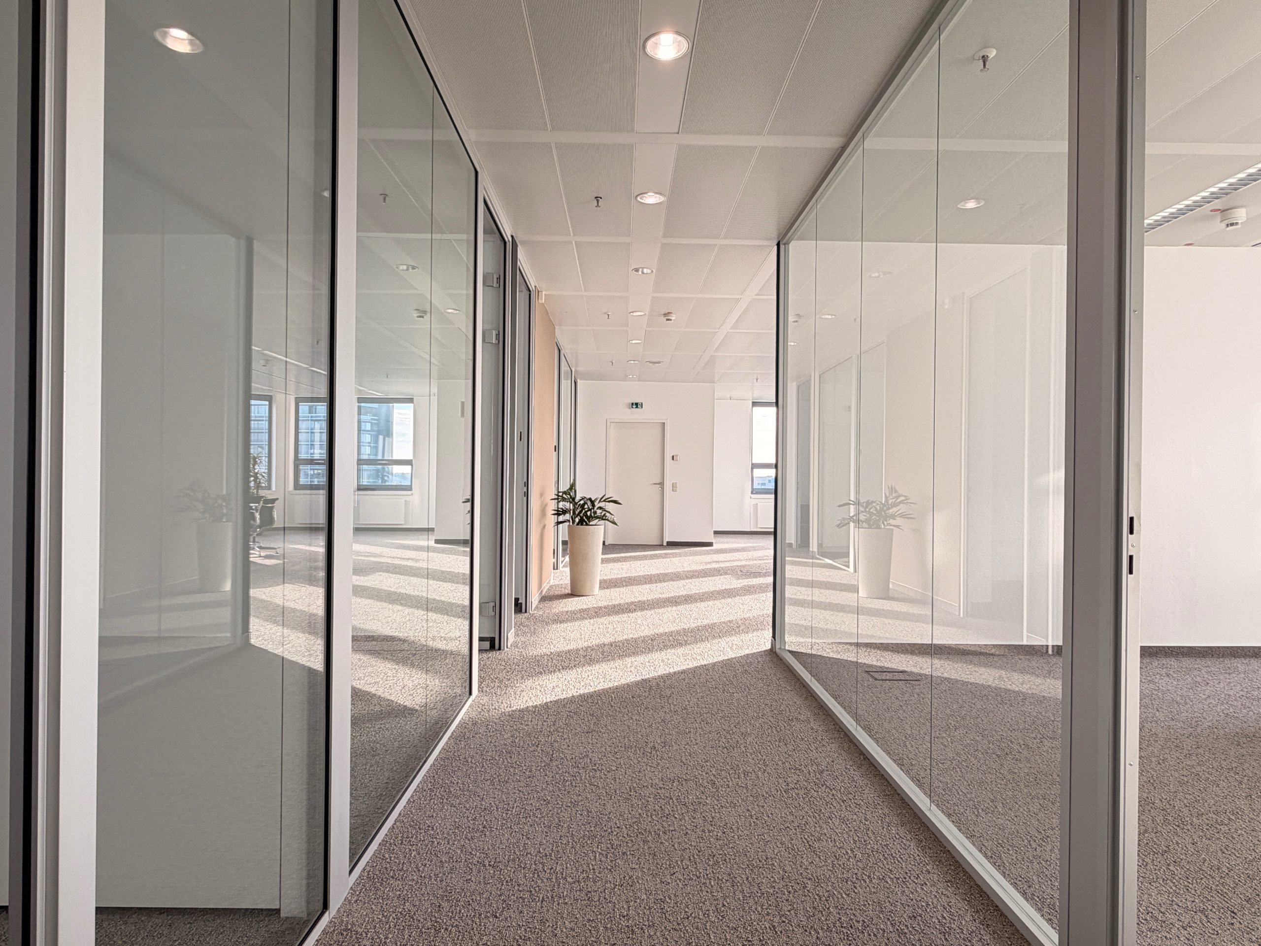 SREA - ATRICOM - Frankfurt - Lyoner Strasse 15 - Musterbüro-14