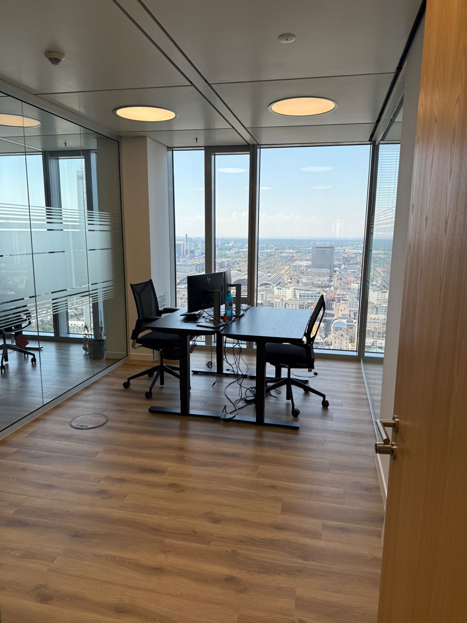 k1 BusinessClub - Main Tower - Frankfurt am Main - Neue Mainzer Straße 52–58 - Beispiel 2AP - Büro 2