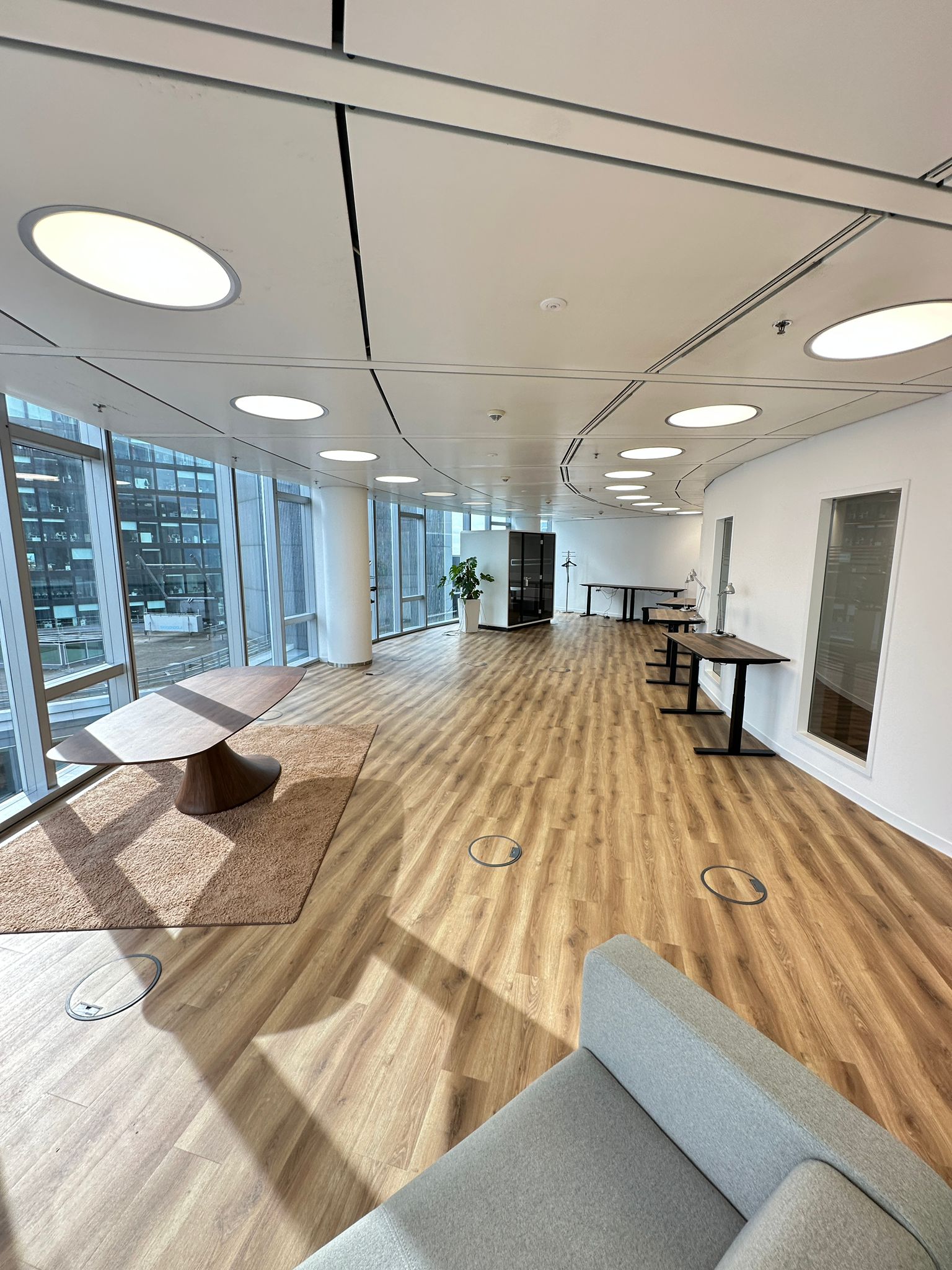 k1 BusinessClub - Main Tower - Frankfurt am Main - Neue Mainzer Straße 52–58 - Büro - Open Space